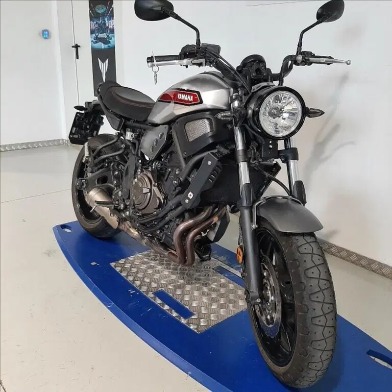 Yamaha XSR 700 ABS (2016 - 20) (2)