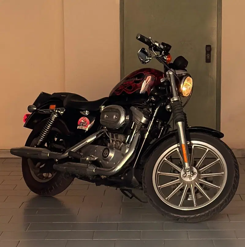 Harley-Davidson Sportster 883 XL (4)