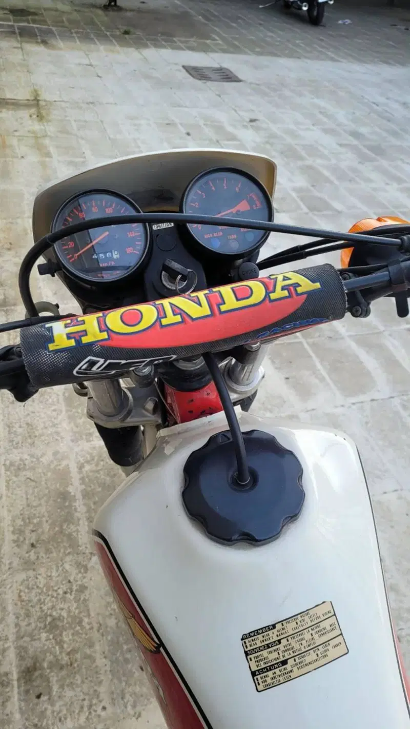 Honda XL500R (4)