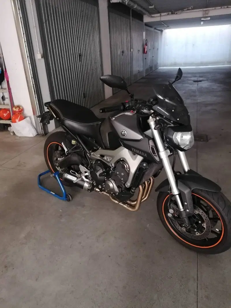 Yamaha MT-09 (2013 - 15) (2)