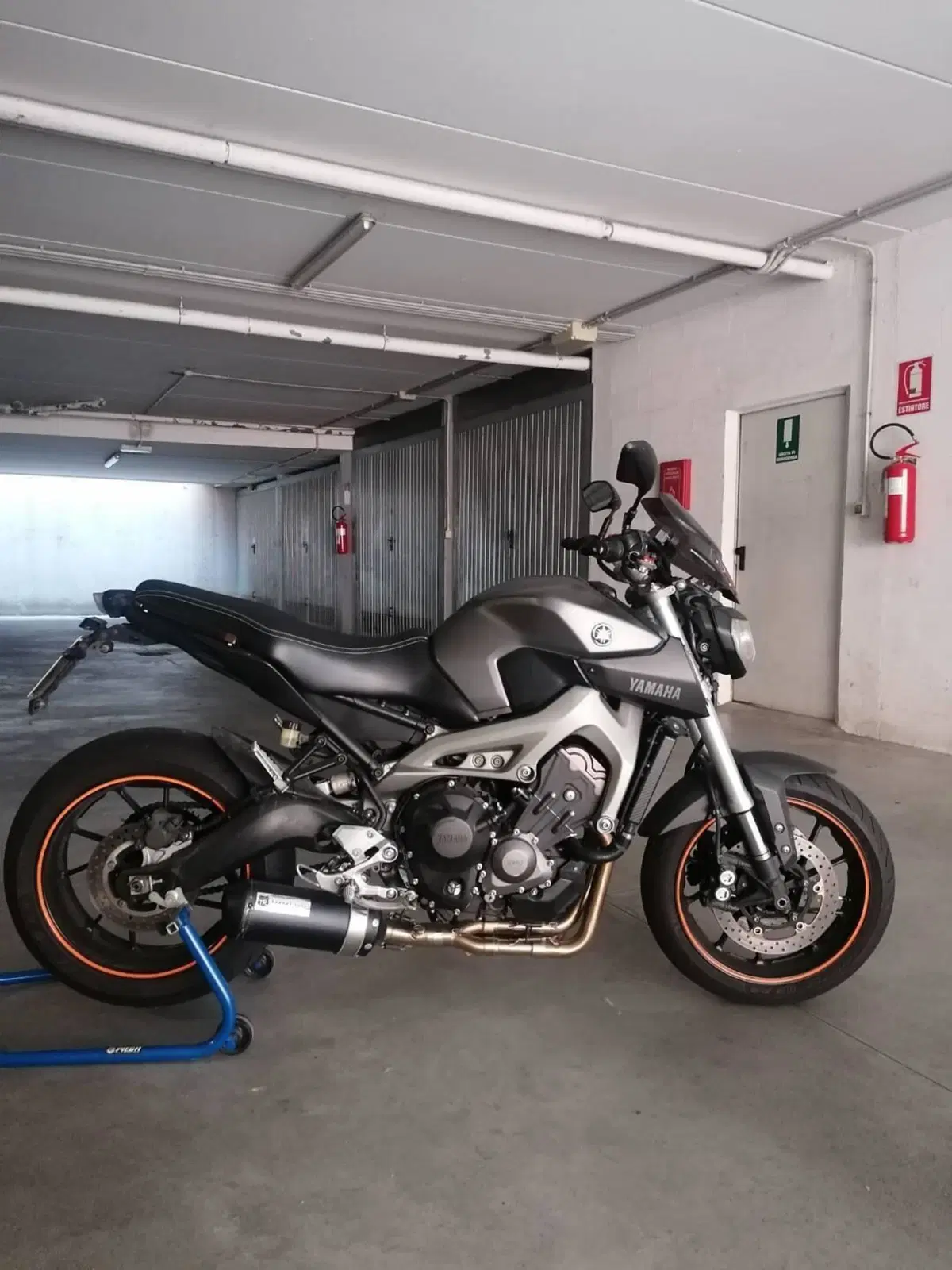 Yamaha MT-09 (2013 - 15) (5)