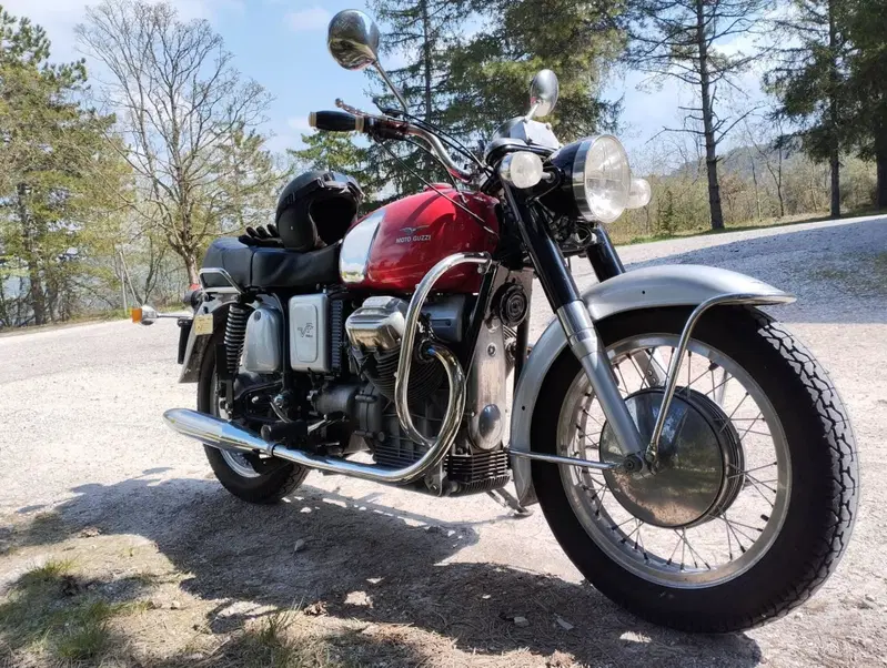 Moto Guzzi v7 700 (2)
