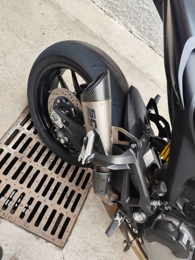 Ducati Monster 937 (2021 - 25) (3)