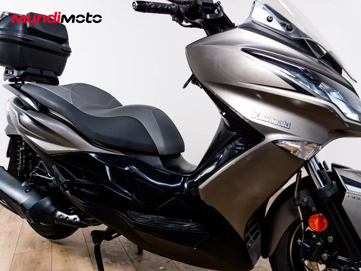 Kawasaki J 300 ABS (2014 - 16) (3)