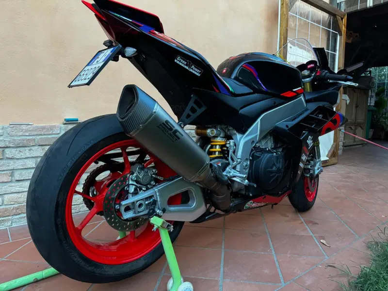 Aprilia RSV4 1100 (2021 - 24) (2)