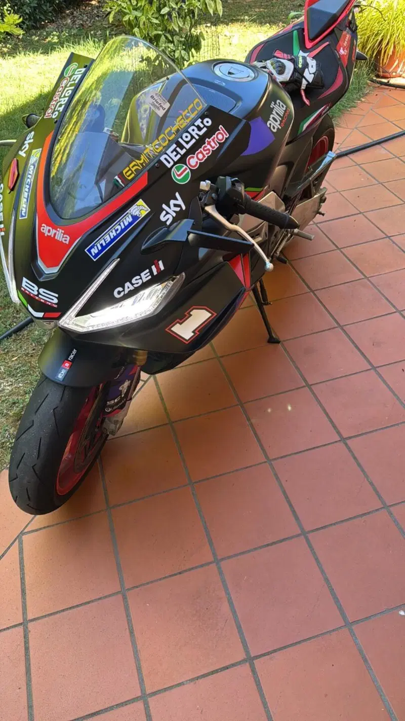 Aprilia RSV4 1100 (2021 - 24) (6)