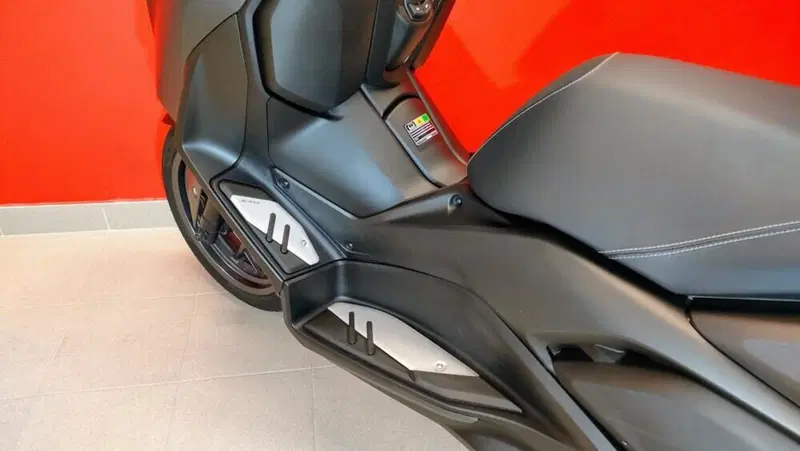 Yamaha X-Max 125 (2021 - 24) (6)