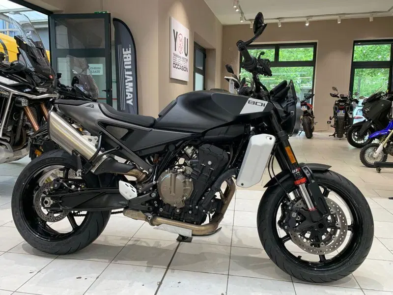 Husqvarna Svartpilen 801 (2024 - 26)