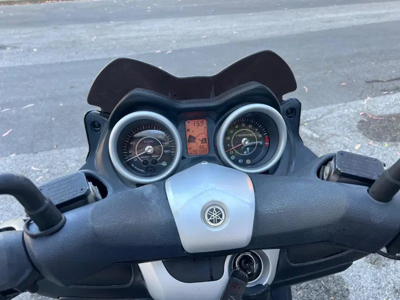 Yamaha X-Max 250 (2010 - 13) (7)