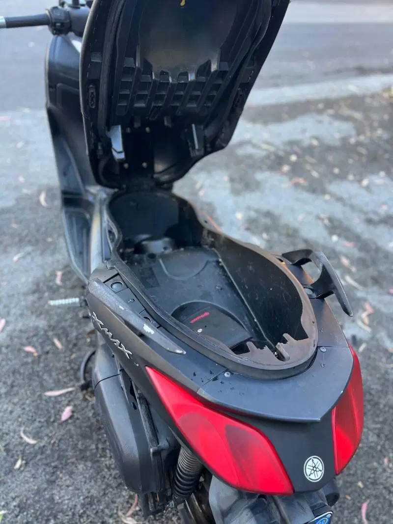 Yamaha X-Max 250 (2010 - 13) (11)