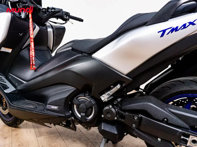 Yamaha T-Max 530 SX (2017 - 19) (10)