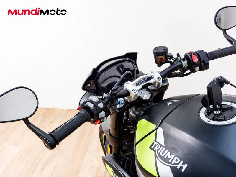 Triumph Speed Triple 1050 RS (2018 - 20) (11)