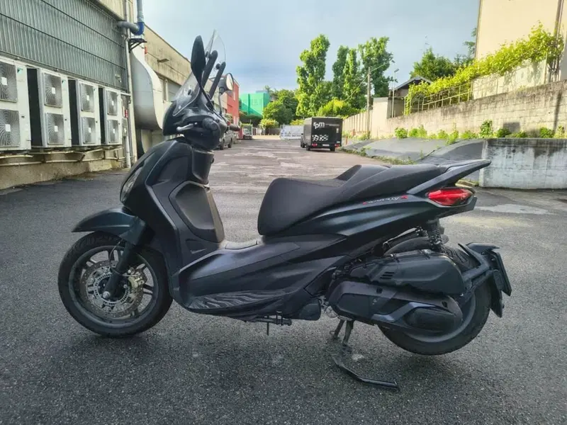 Piaggio Beverly 400 S ABS-ASR (2021 - 24) (4)