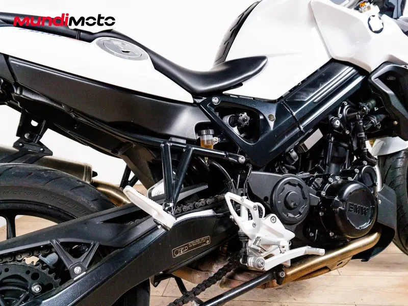 Bmw F 800 R (2012 - 14) (4)