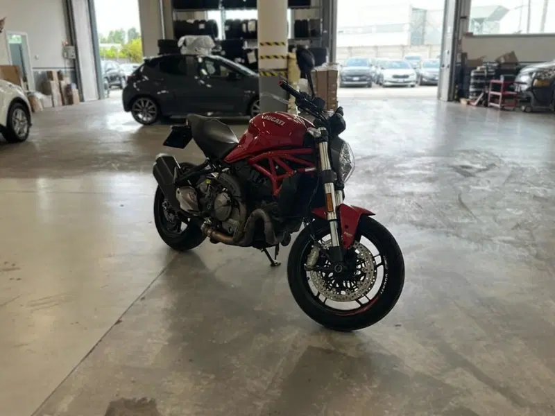 Ducati Monster 821 ABS (2014 - 17) (3)