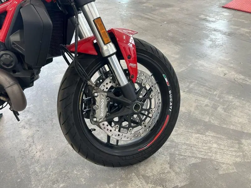 Ducati Monster 821 ABS (2014 - 17) (9)