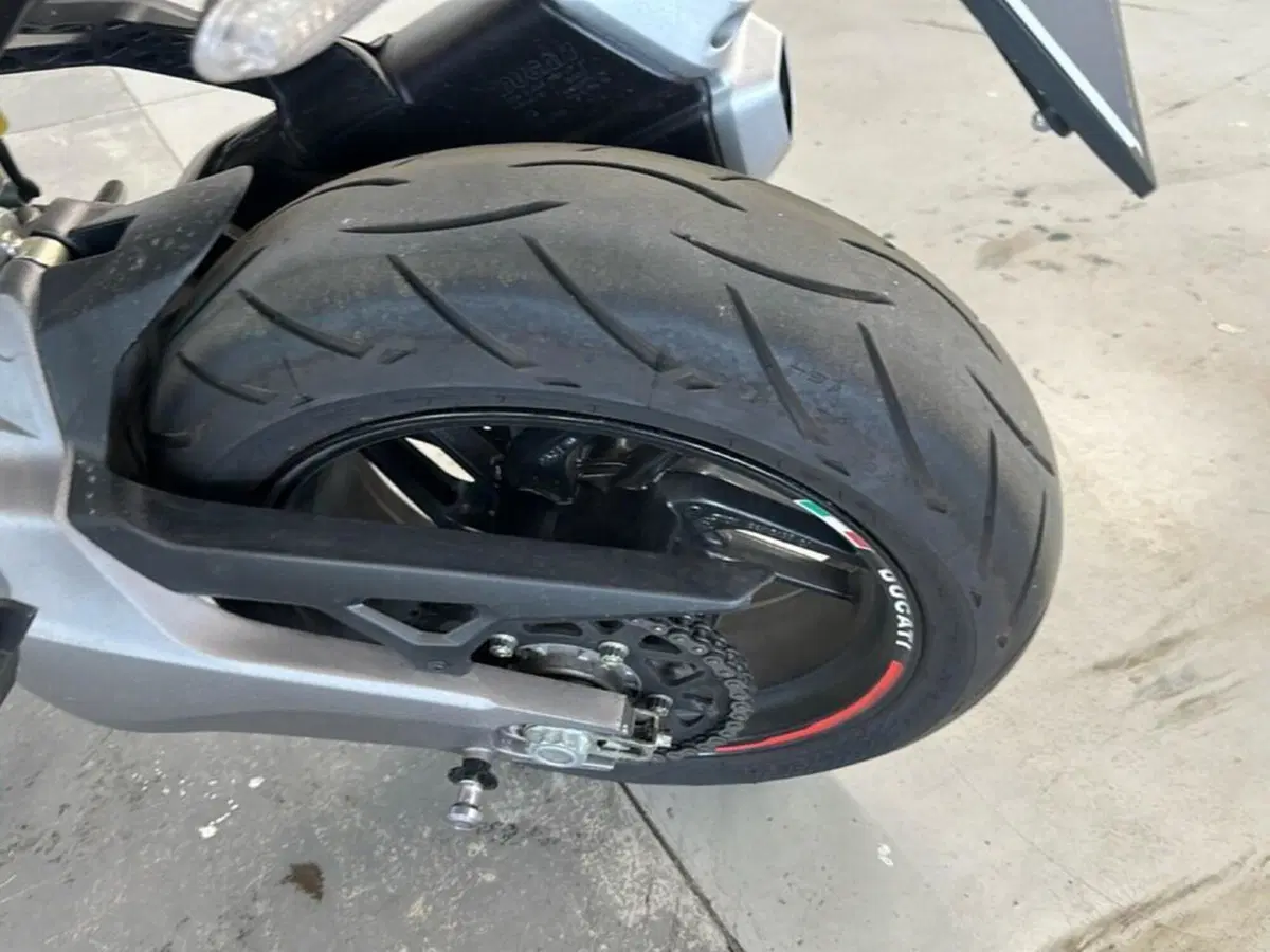 Ducati Monster 821 ABS (2014 - 17) (13)