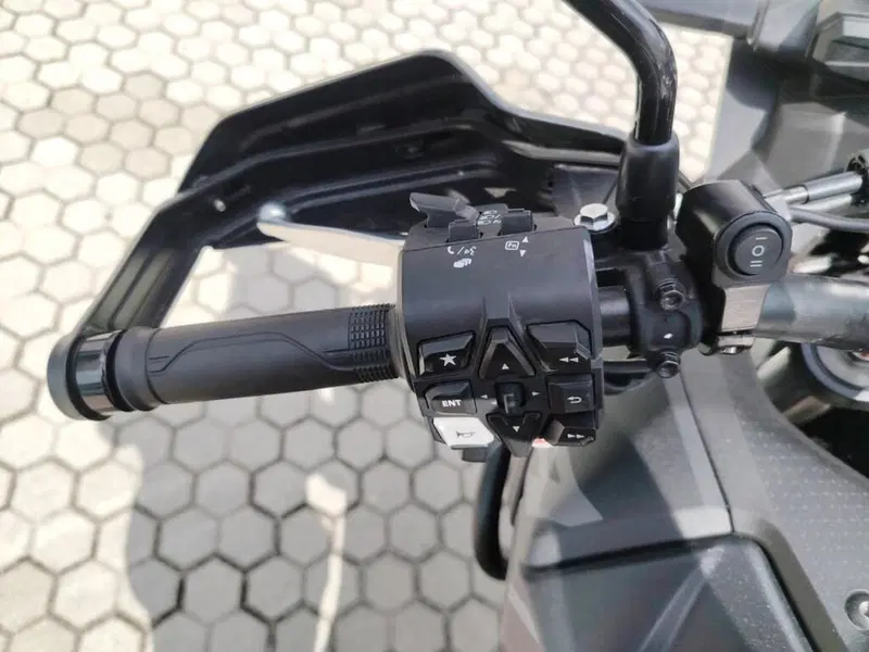 Honda Africa Twin CRF 1100L Urban (2022 - 23) (9)