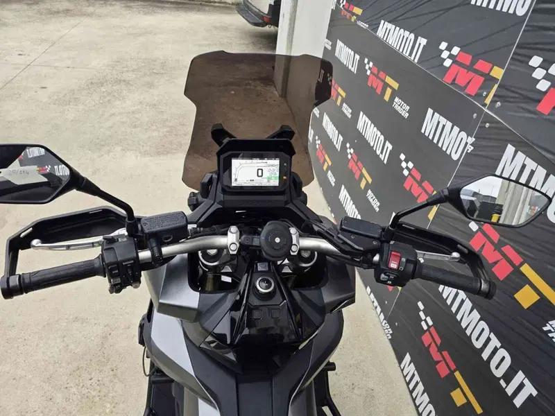 Honda X-ADV 750 DCT Travel (2021 - 24) (6)