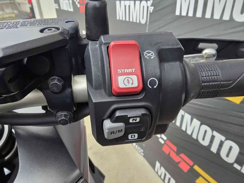 Honda X-ADV 750 DCT Travel (2021 - 24) (19)