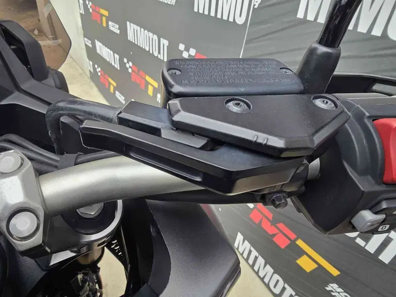 Honda X-ADV 750 DCT Travel (2021 - 24) (20)