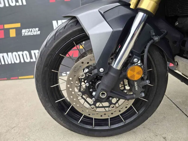 Honda X-ADV 750 DCT Travel (2021 - 24) (10)