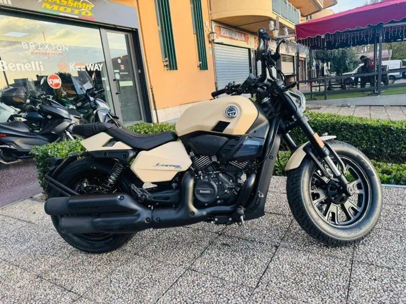 Benelli Leoncino 400 Bobber (2026) (3)