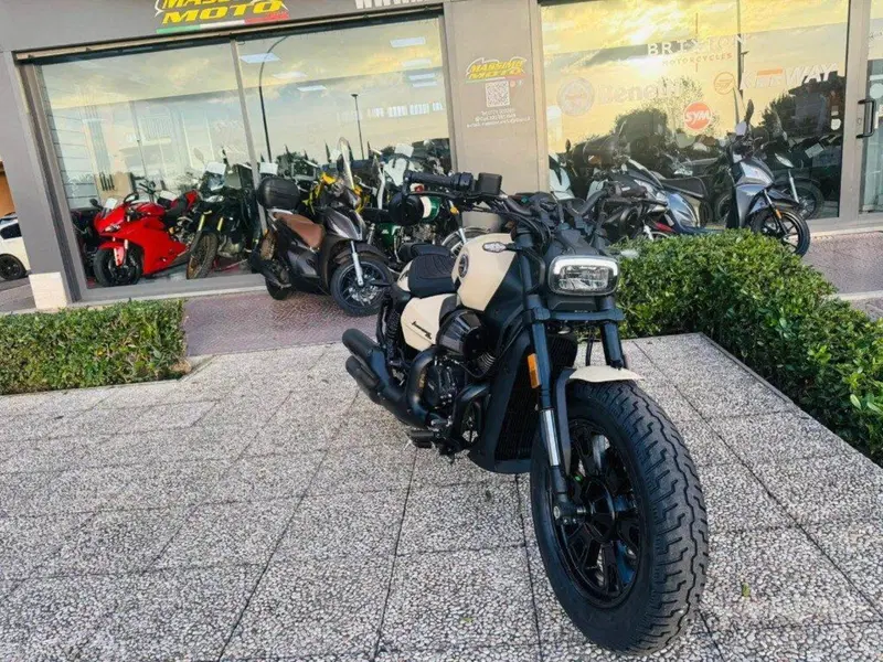 Benelli Leoncino 400 Bobber (2026) (2)