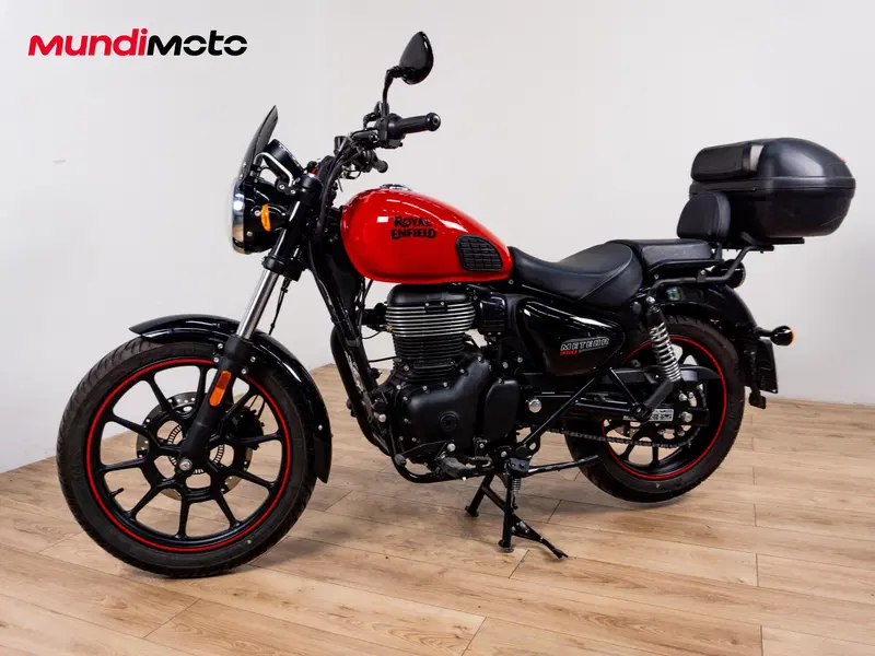 Royal Enfield Meteor 350 (2021 - 26) (4)