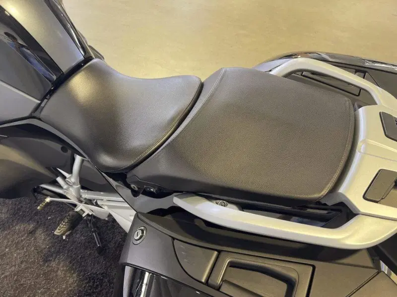 Bmw R 1250 RT (2021 - 25) (5)