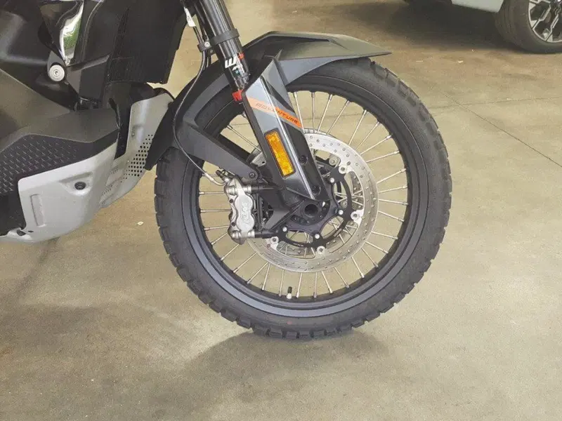 KTM 890 Adventure (2023 - 26) (8)