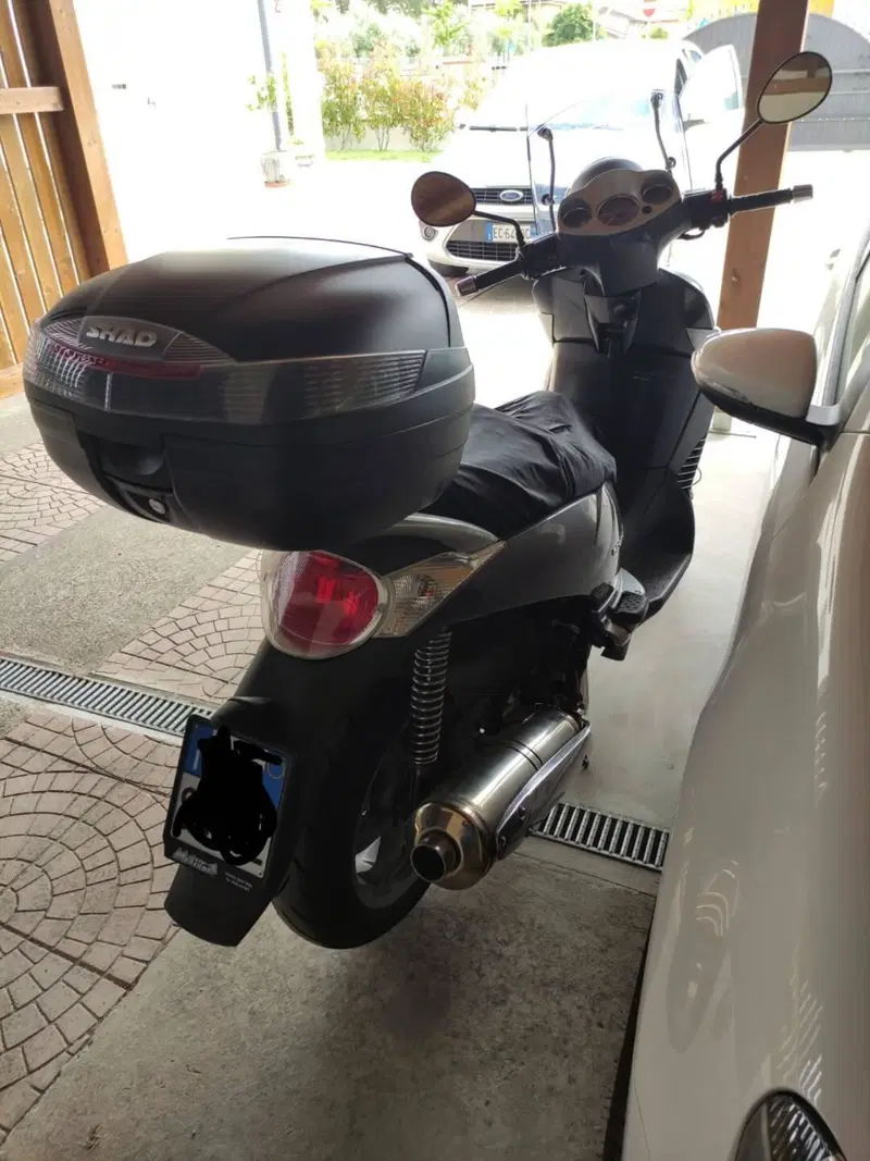 Aprilia Scarabeo 500 (2002 - 06) (3)