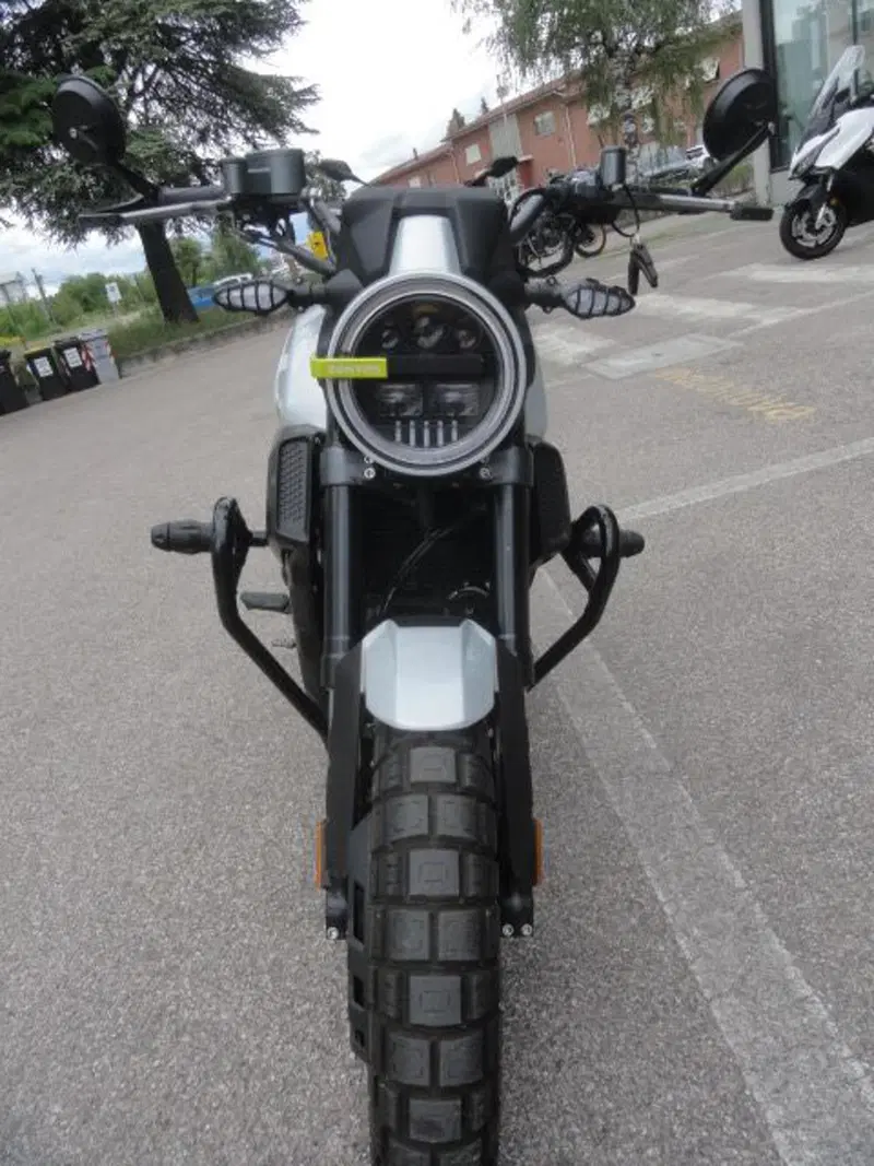 Zontes ZT125-GK (2022 - 25) (3)