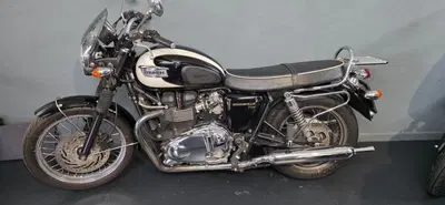 Triumph Bonneville T100 (2008 - 16) usata