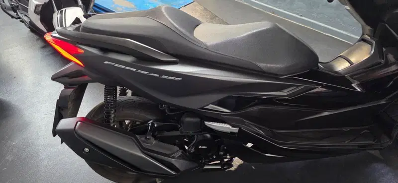 Honda Forza 350 (2022 - 24) (7)