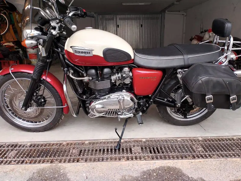 Triumph Bonneville T100 (2008 - 16)