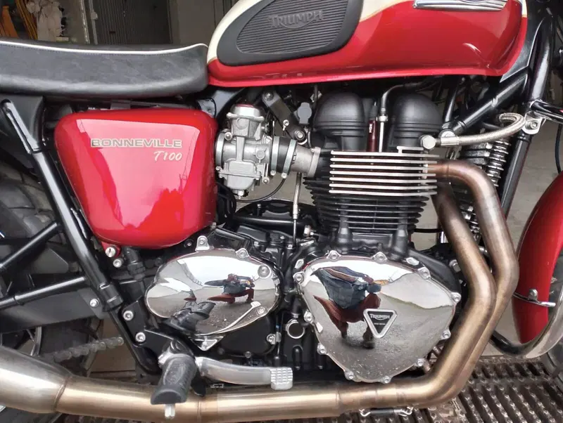 Triumph Bonneville T100 (2008 - 16) (3)