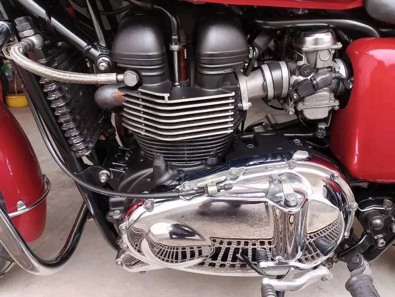 Triumph Bonneville T100 (2008 - 16) (5)