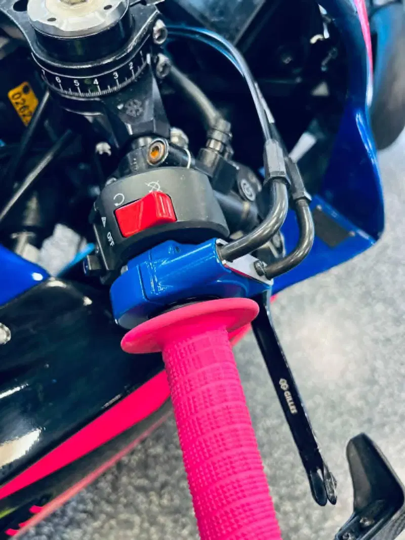 Yamaha YZF R7 (2021 - 25) (4)