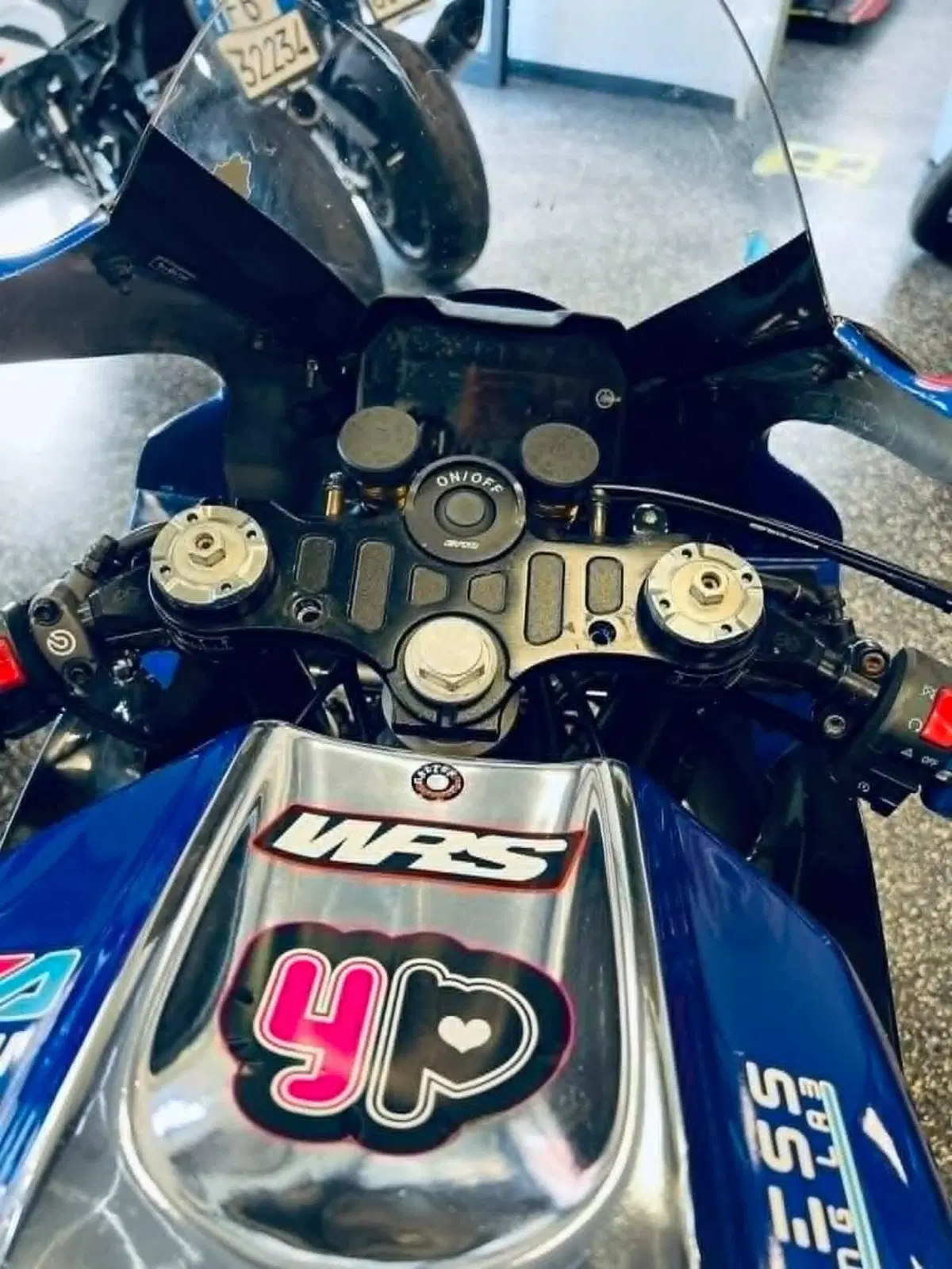 Yamaha YZF R7 (2021 - 25) (5)