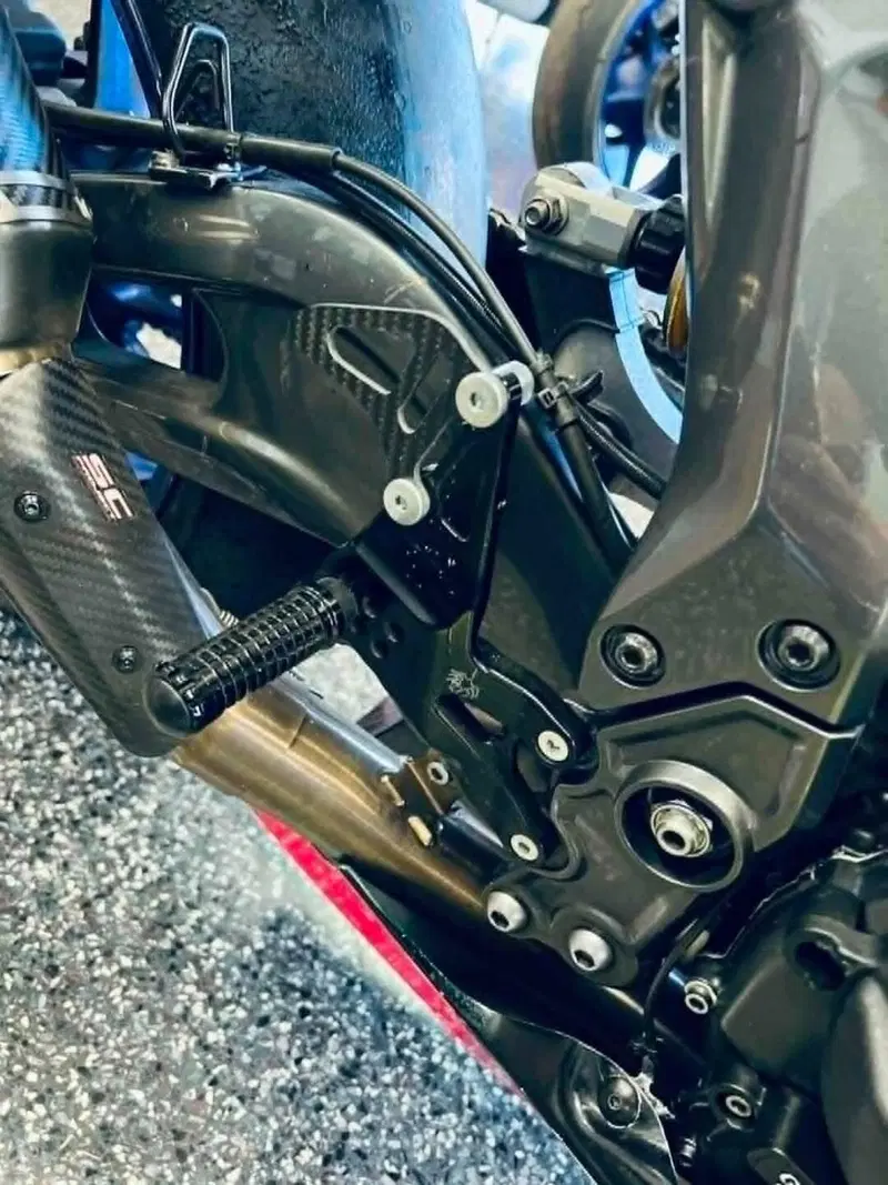 Yamaha YZF R7 (2021 - 25) (8)