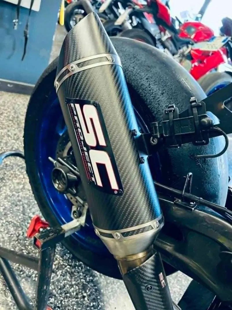 Yamaha YZF R7 (2021 - 25) (9)