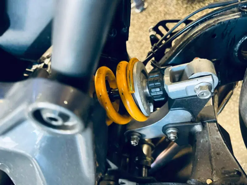 Yamaha YZF R7 (2021 - 25) (12)