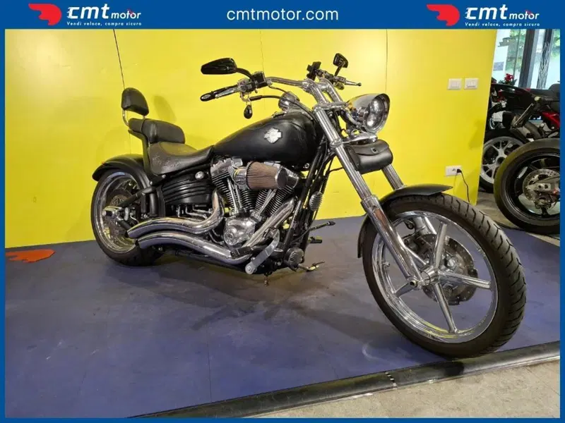 Harley-Davidson 1584 Rocker C (2009 - 11) - FXCWC (3)
