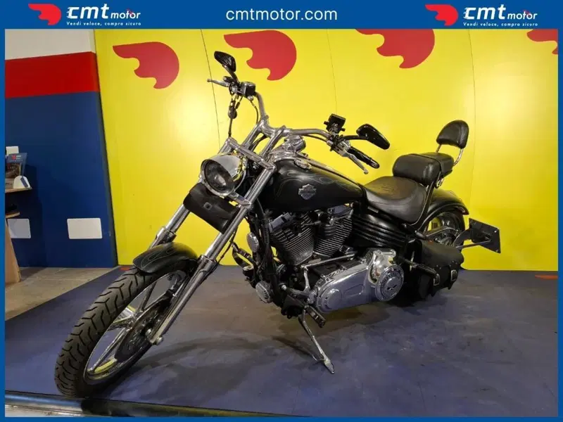 Harley-Davidson 1584 Rocker C (2009 - 11) - FXCWC (4)