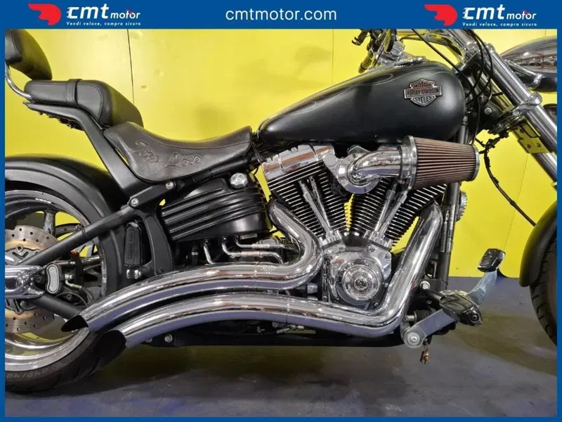 Harley-Davidson 1584 Rocker C (2009 - 11) - FXCWC (5)