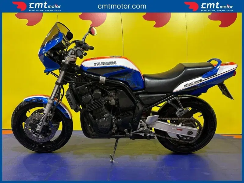 Yamaha FZS 600 Fazer (1998 - 01) (3)