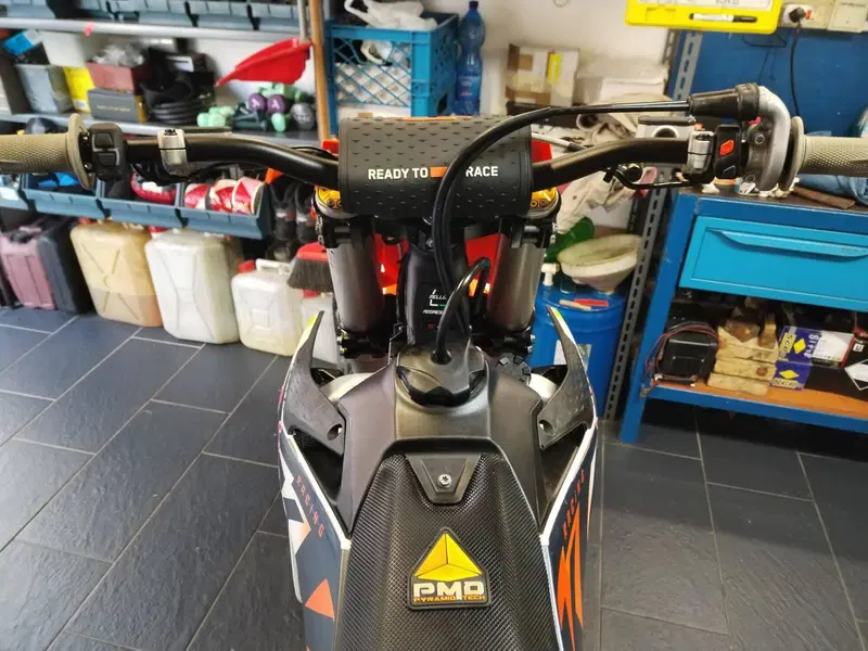 KTM 250 SX-F (2024) (5)