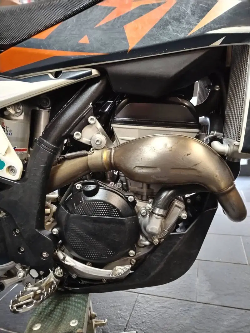 KTM 250 SX-F (2024) (6)