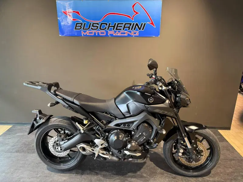 Yamaha MT-09 (2017 - 20) (2)